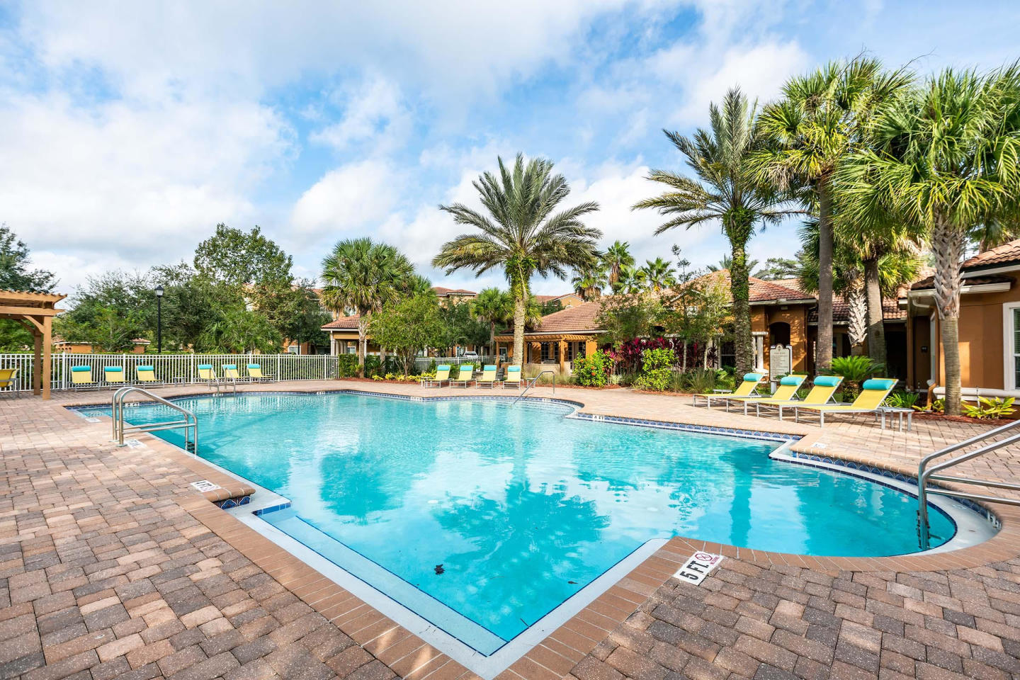Florida Club at Deerwood Image 11