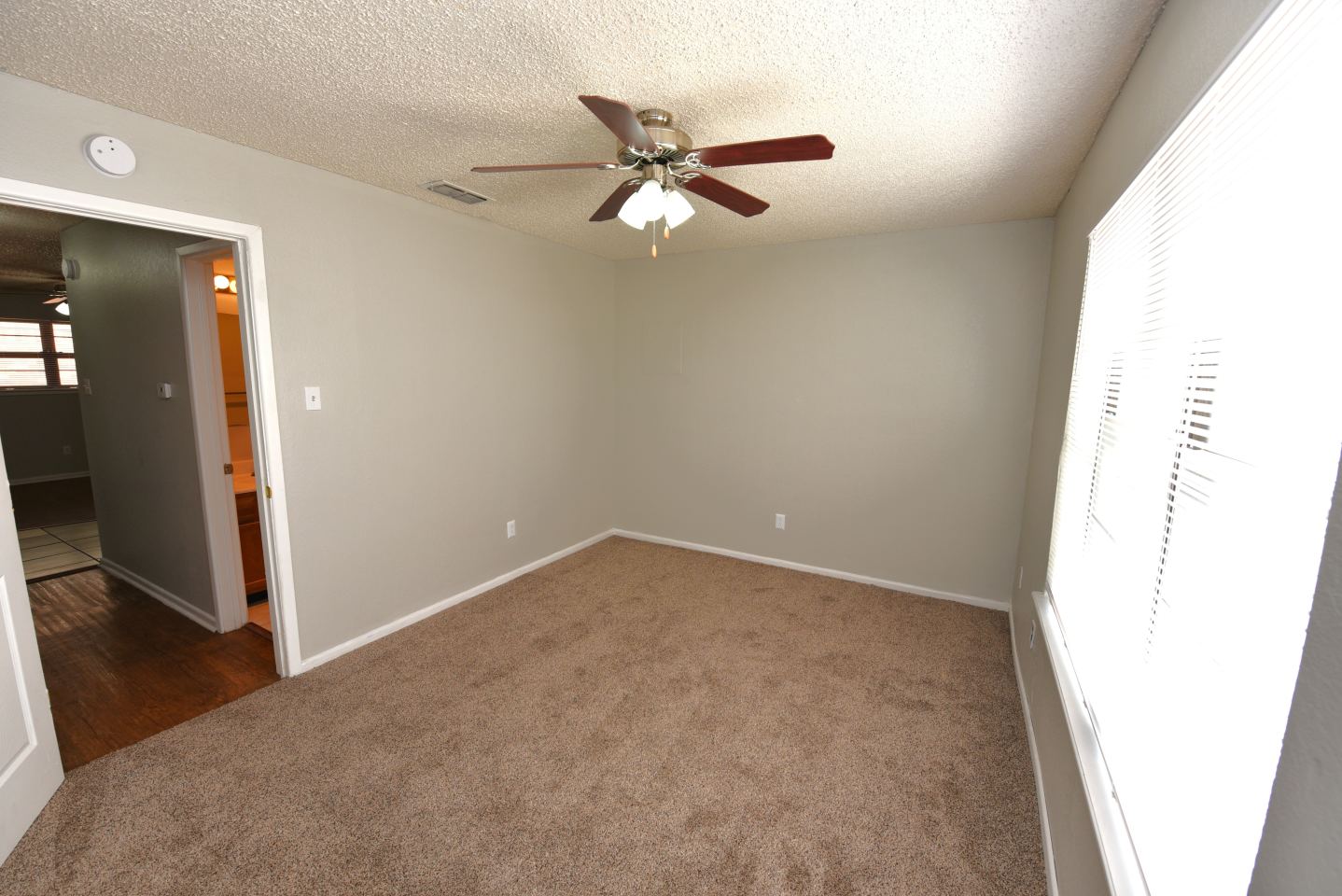 Chilton Village Apartments Image 10
