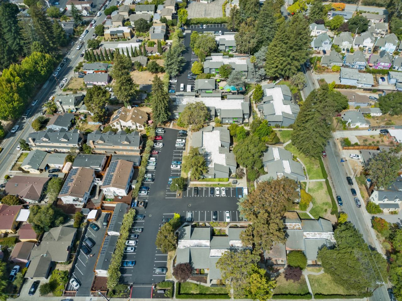 Hidden Creek Apartments Image 3