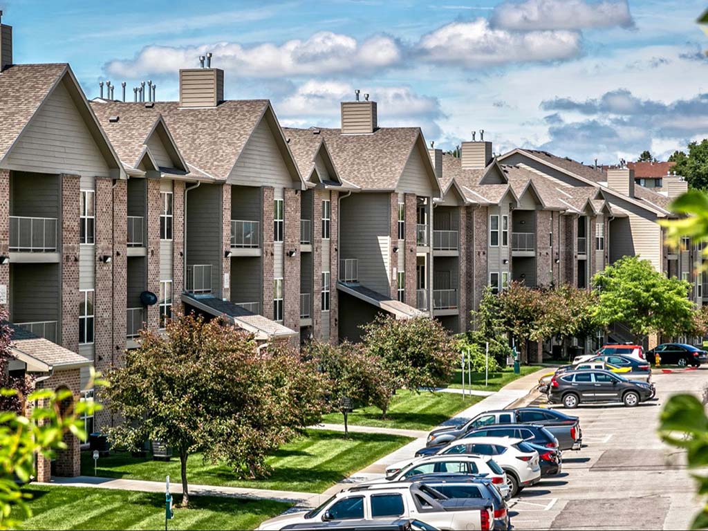 Whispering Hills Apartments Image 18