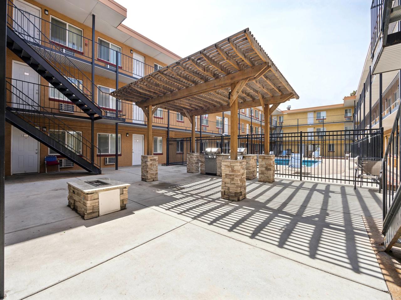 Newport Square Apartments Image 27