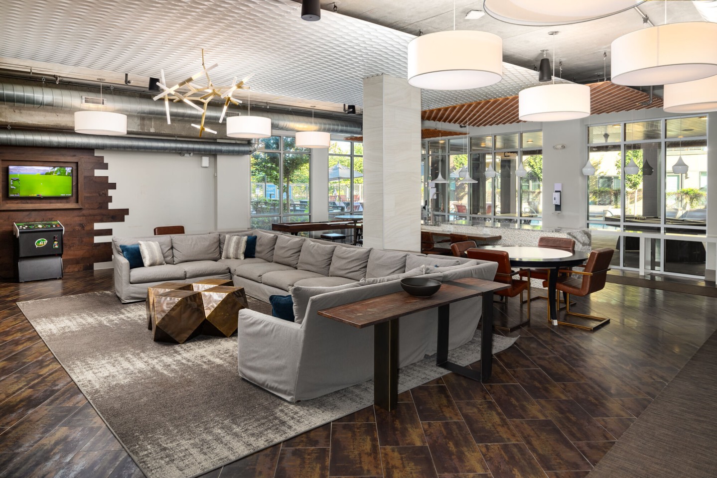 River House Image 21
