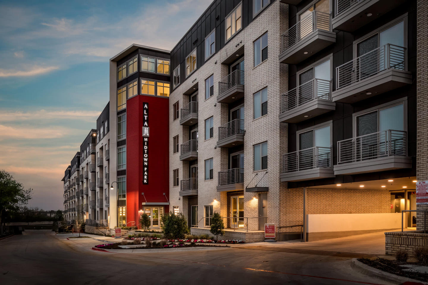 Luxia Midtown Park Image 1