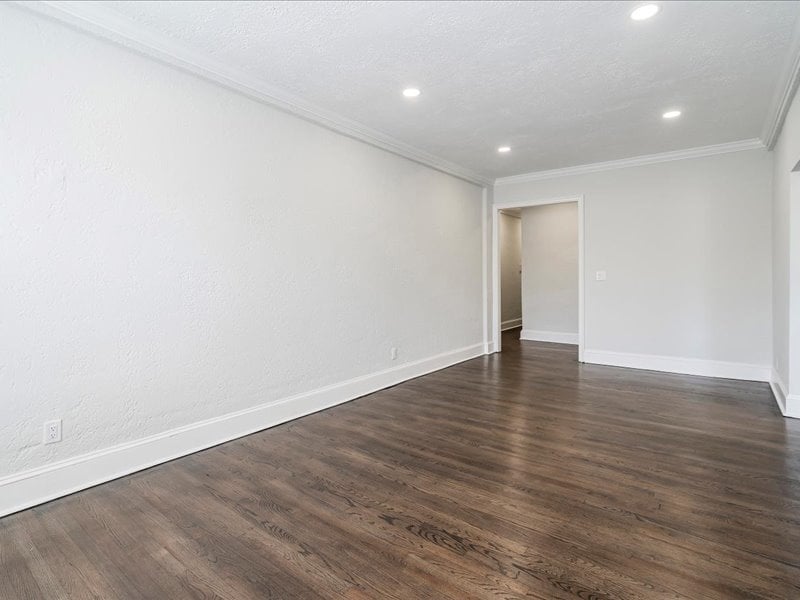 510 Millburn Avenue Apts Image 8