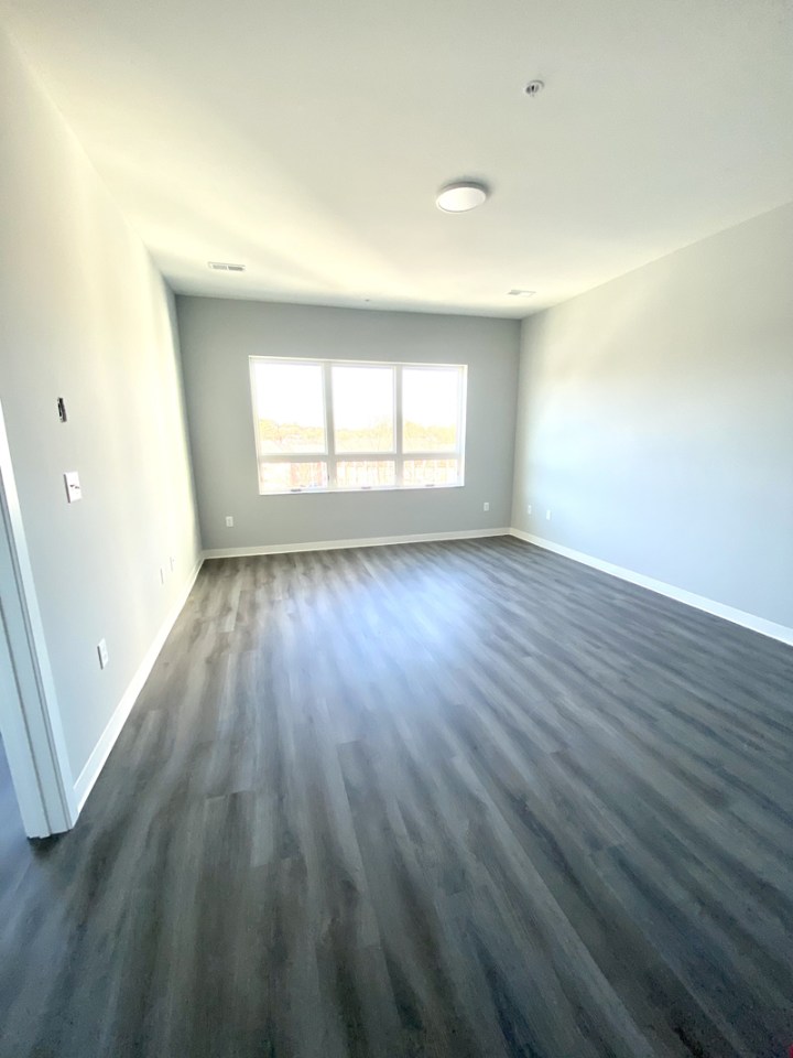 1055 Main Street Image 5