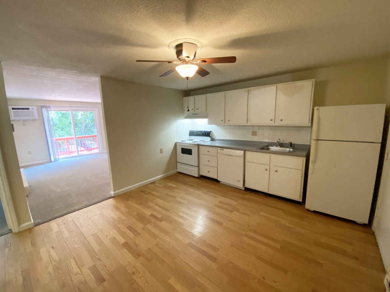 Eastern Trails Apartments and Storage Image 11