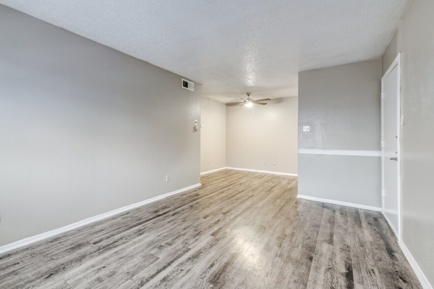 Sky Landing Apartments Image 10