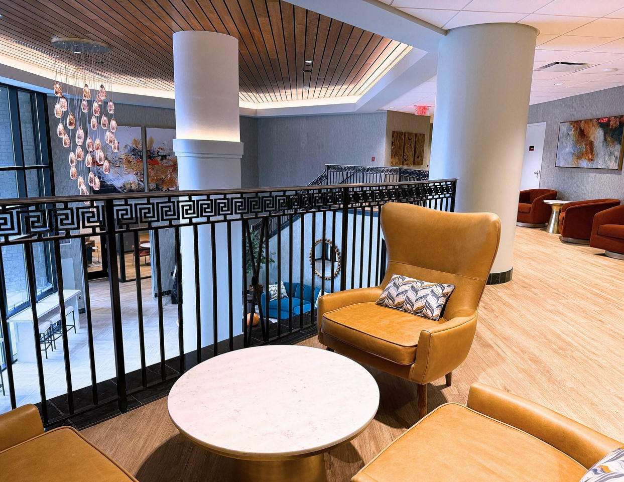 Richmond Square Apartments Image 3