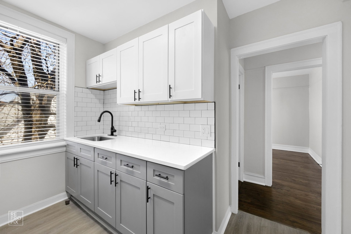 7609 S Coles Image 11