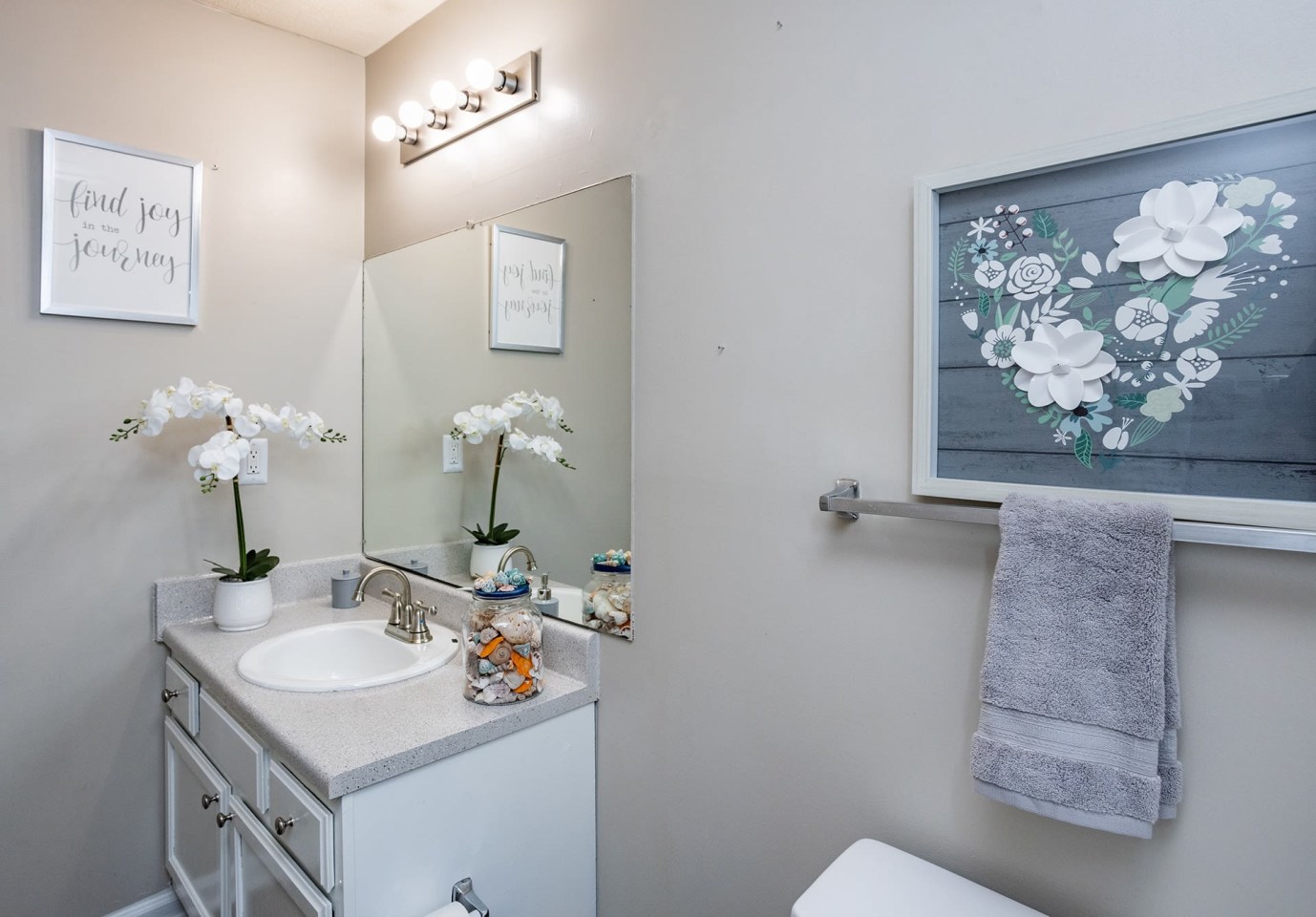Sutter Lake Apartments Image 39