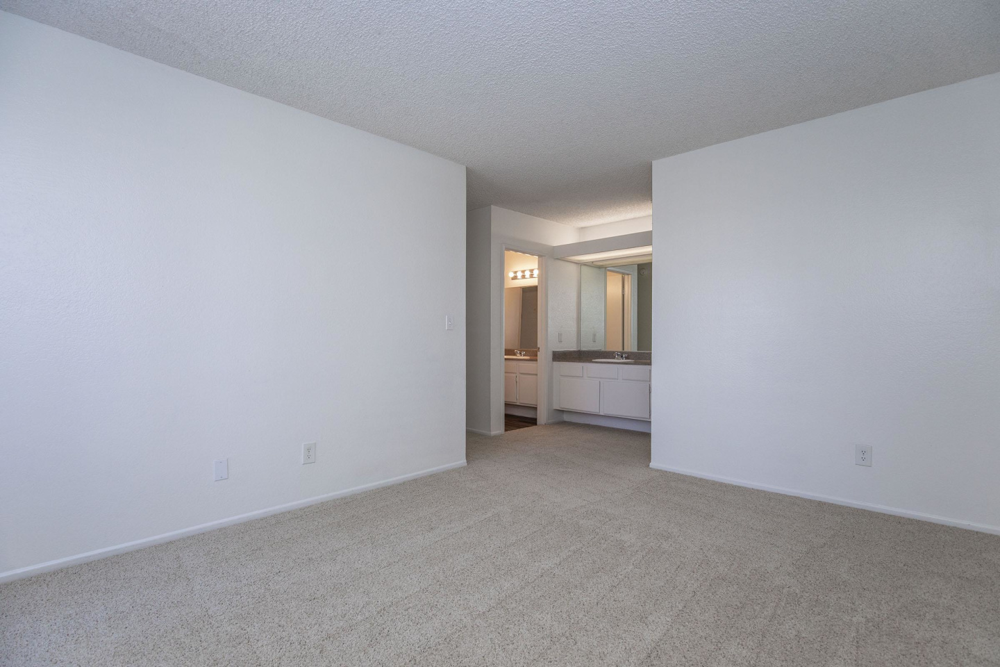 Eastwood Apartment Homes Image 26