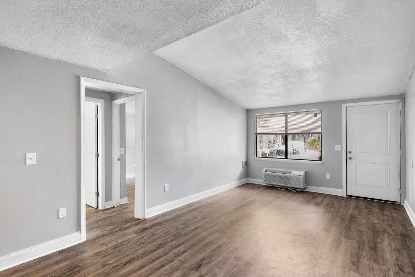 Orlando Terrace Apartments Image 1