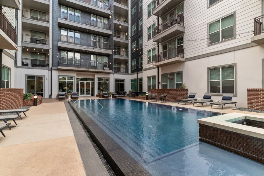Stella Apartments Uptown Image 10
