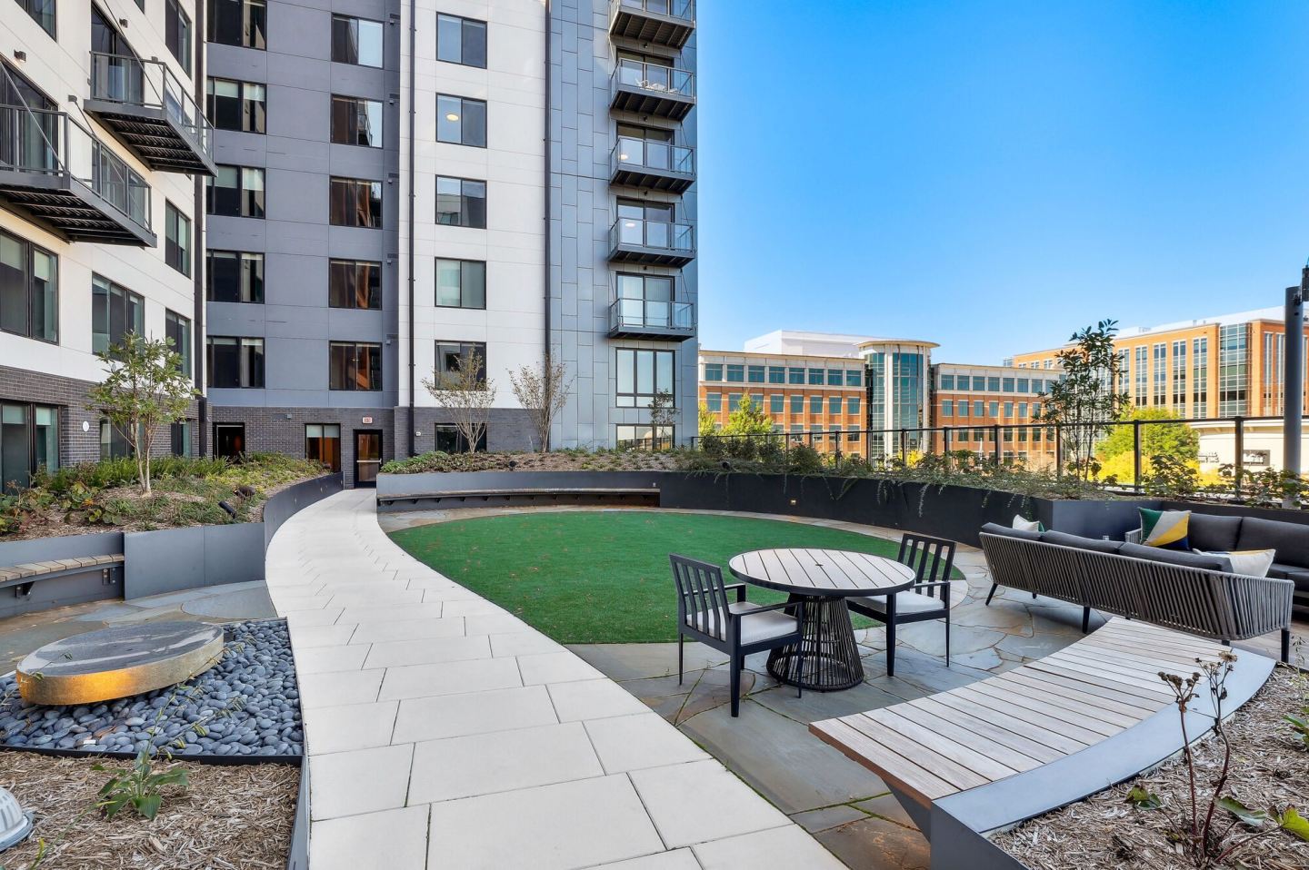 Vista Fairfax Corner Image 33