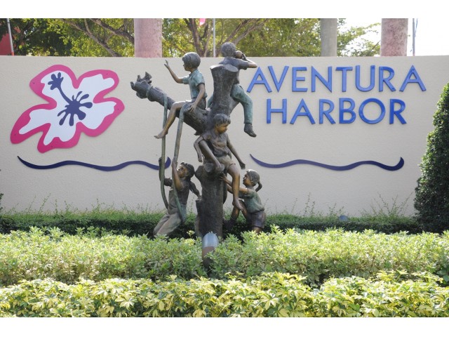 Aventura Harbor Apartments Image 6