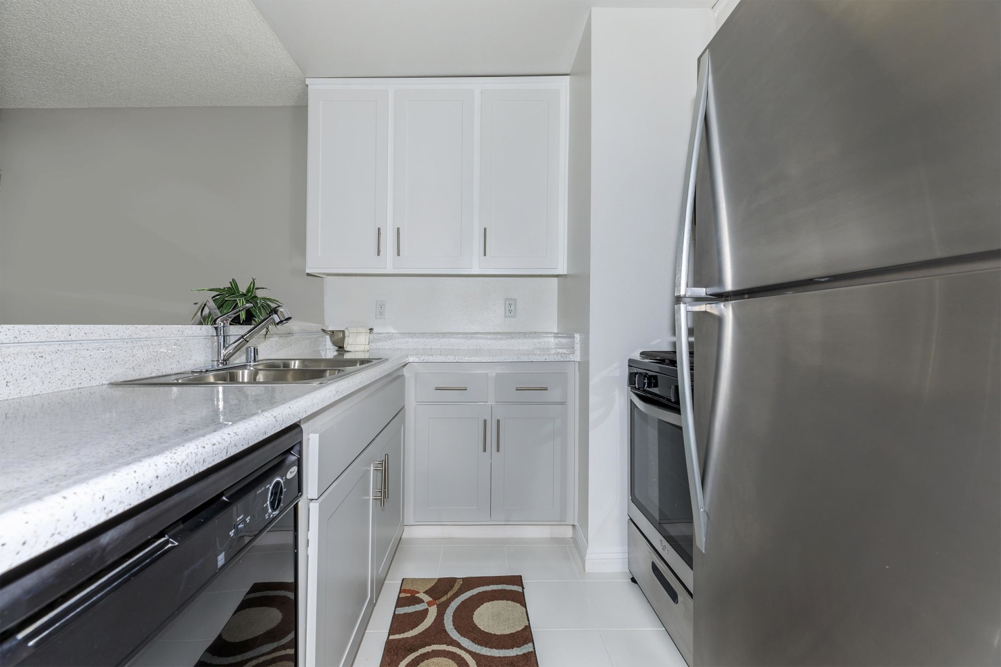 Pasadena Park Place Apartment Homes Image 12