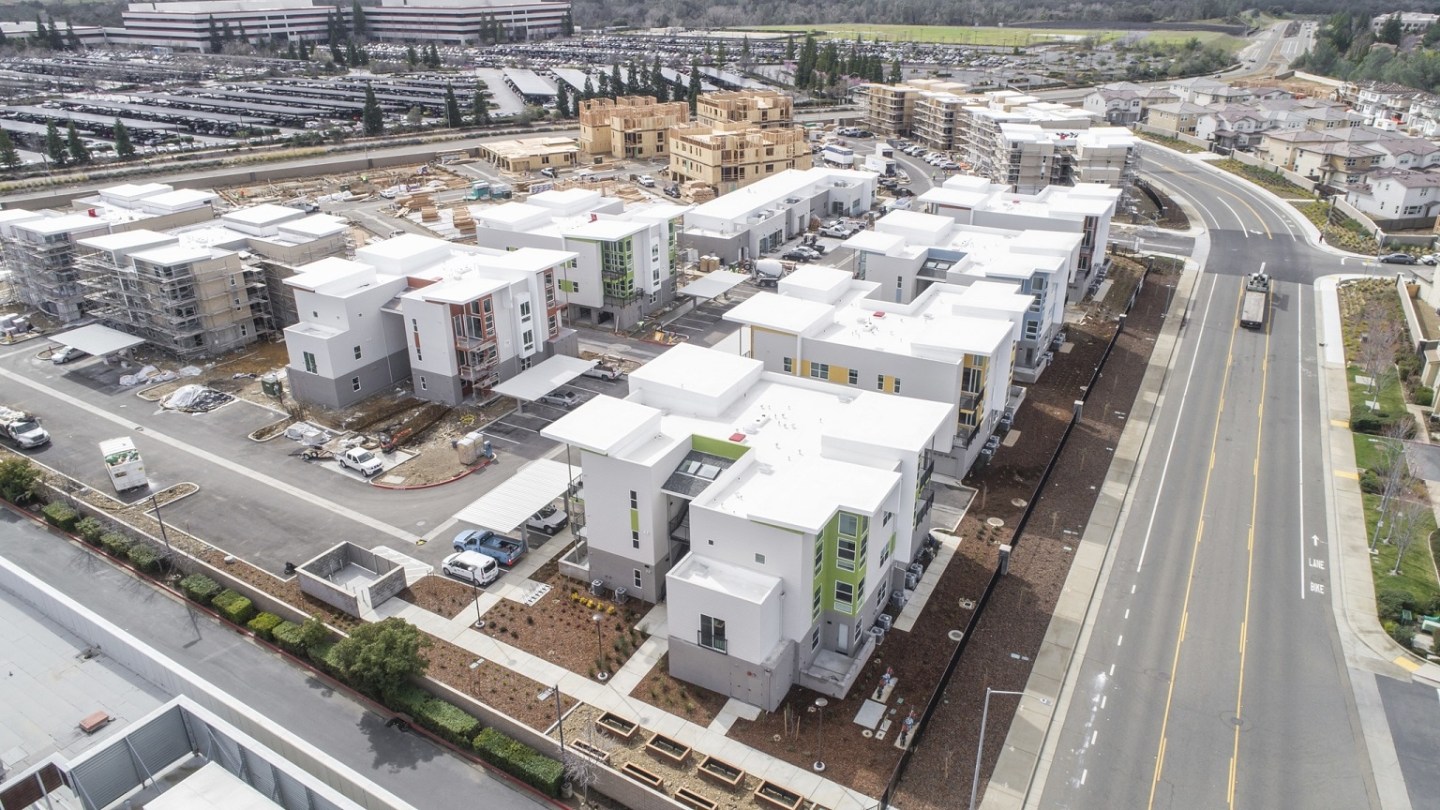 Hub Apartments Image 31