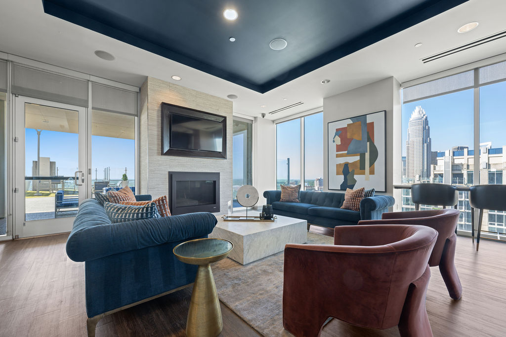 Skyhouse Uptown North Image 6