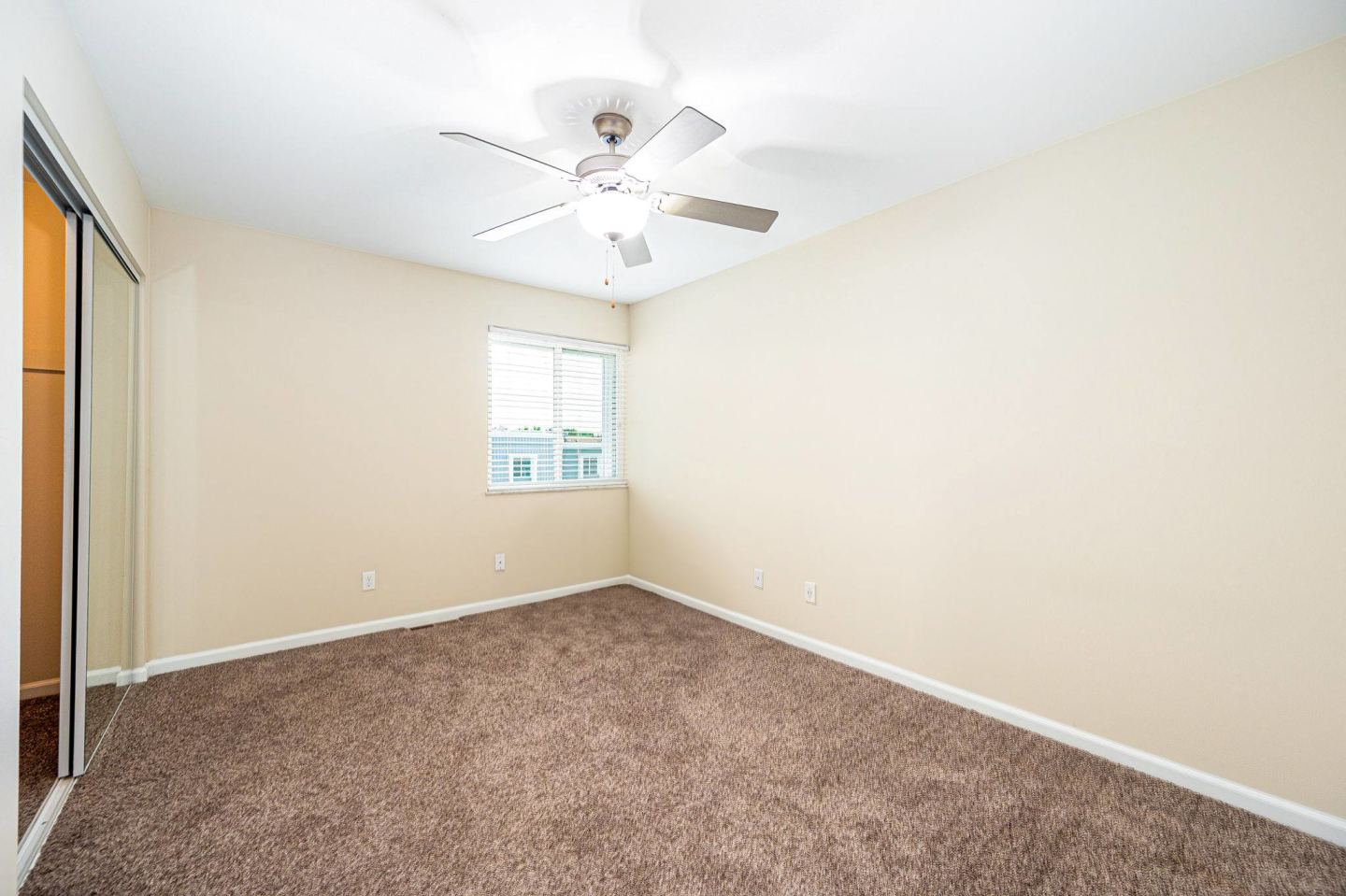 Sonnenblick Apartments Image 11