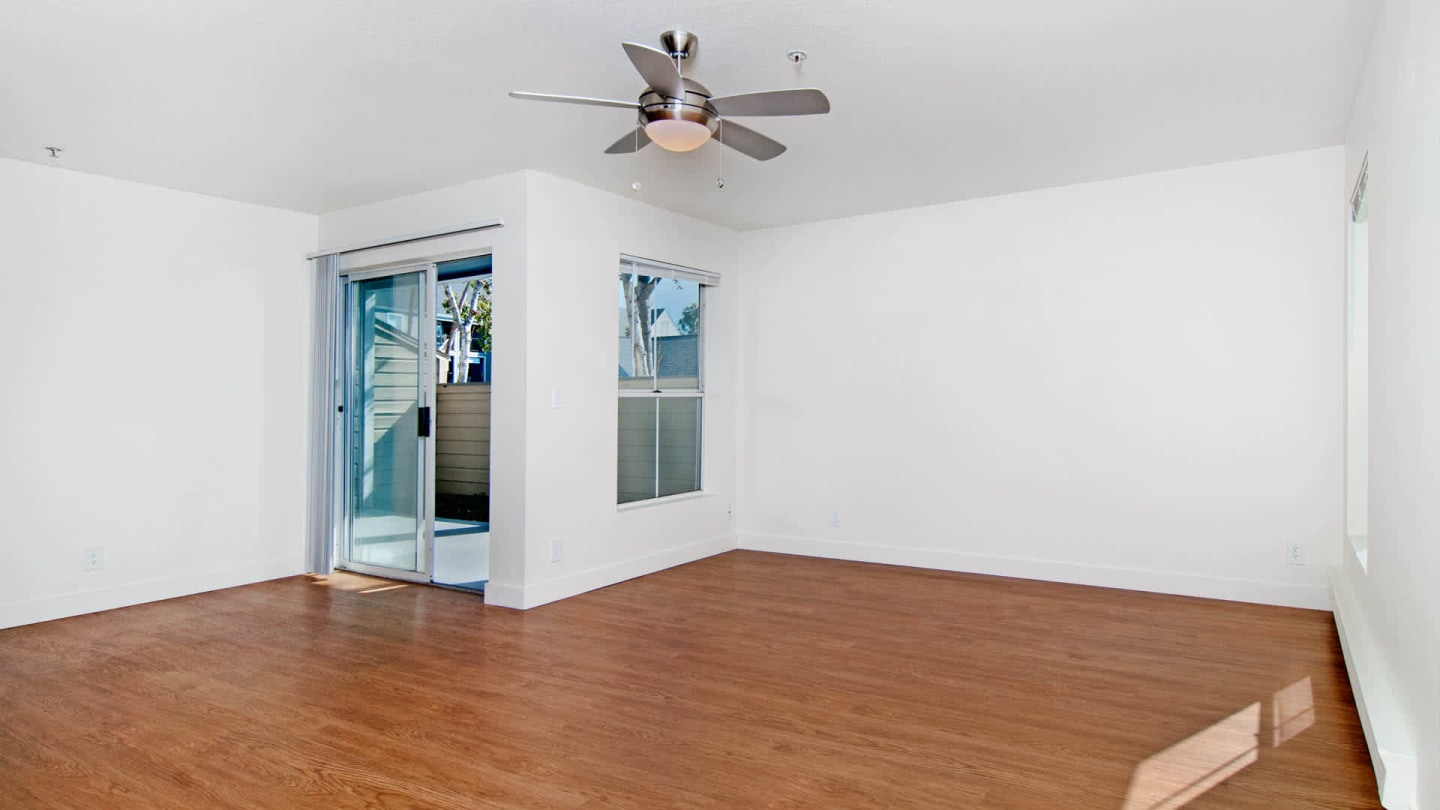 Riva Terra Apartments at Redwood Shores Image 42