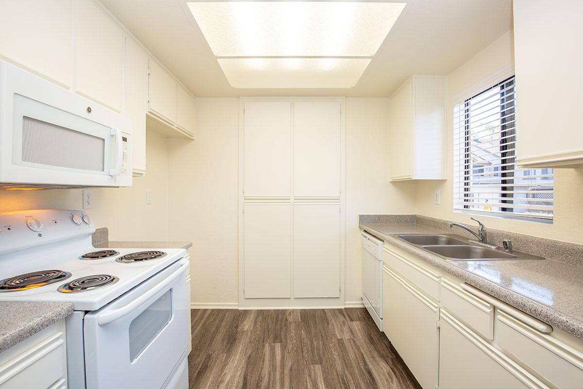 Westridge Apartment Homes Image 7