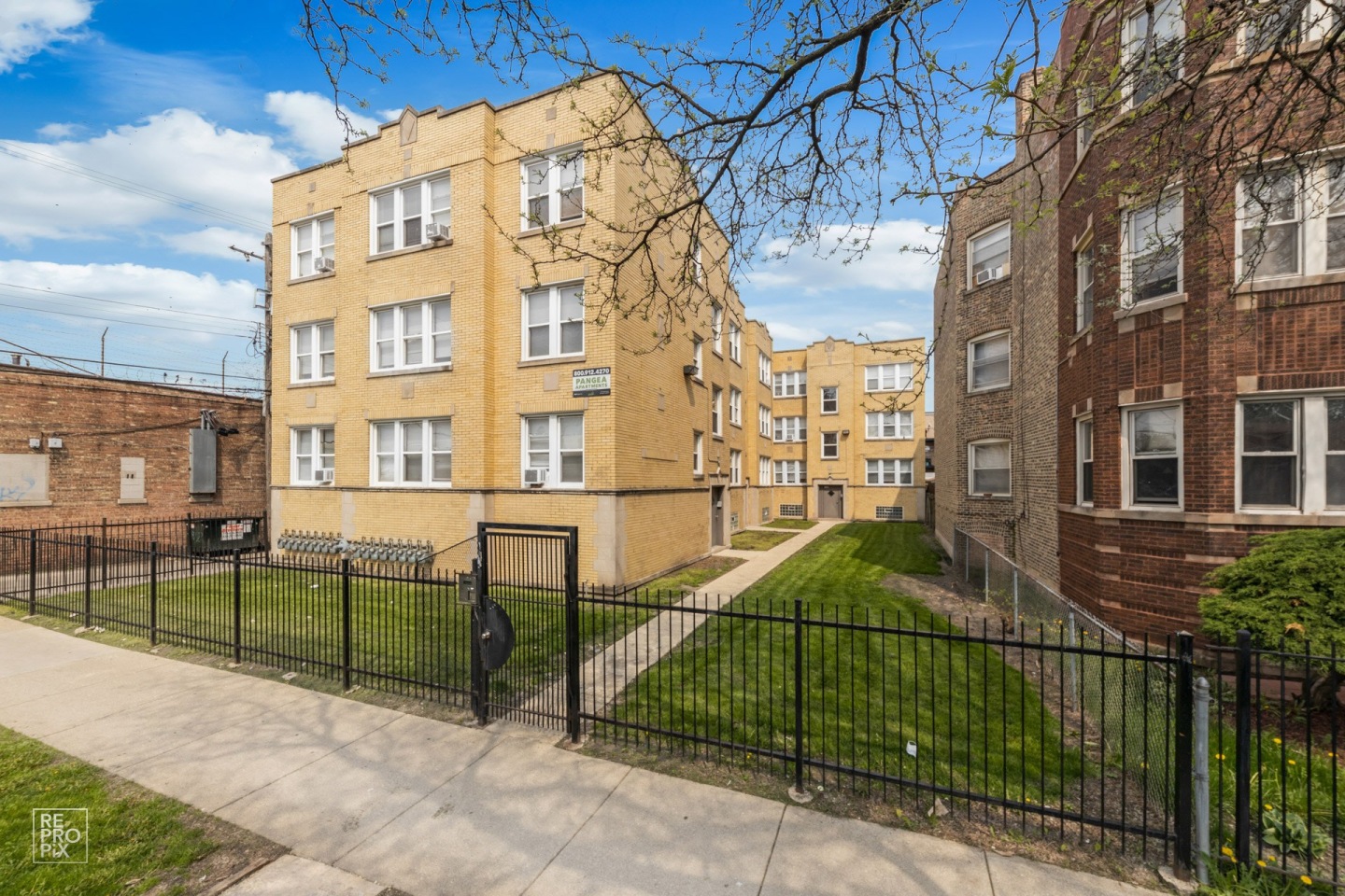 1145-49 N LeClaire Ave Image 1