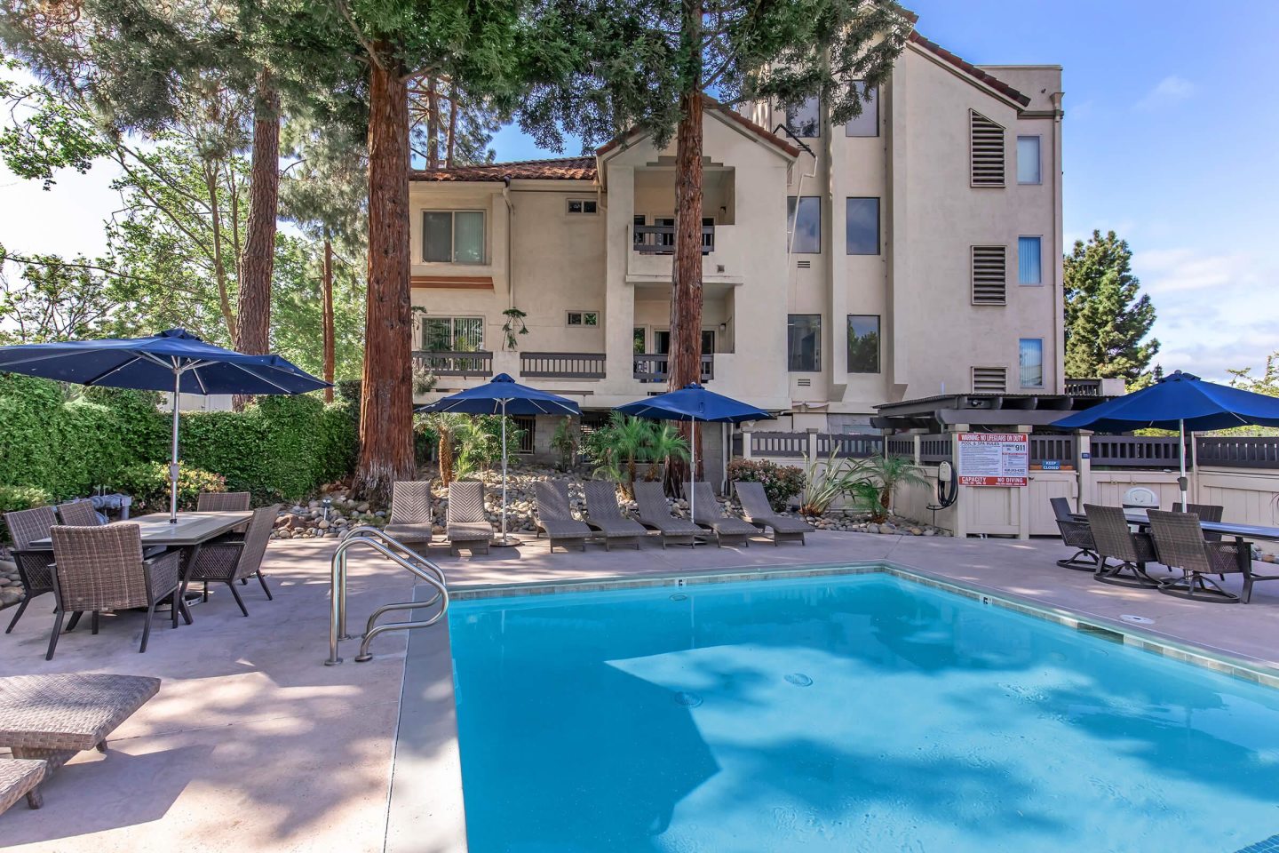 Paloma Vista Apartment Homes Image 10
