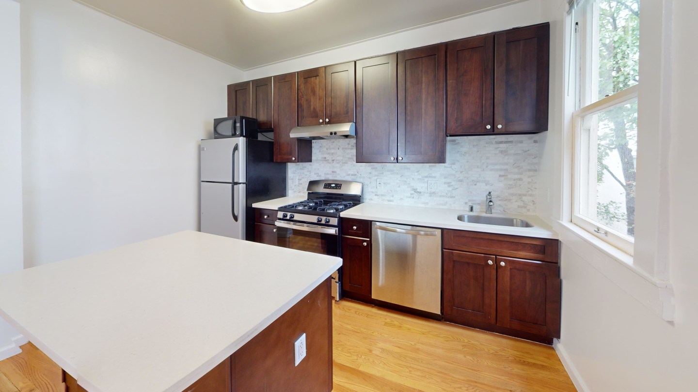 655 Stockton Street Image 2