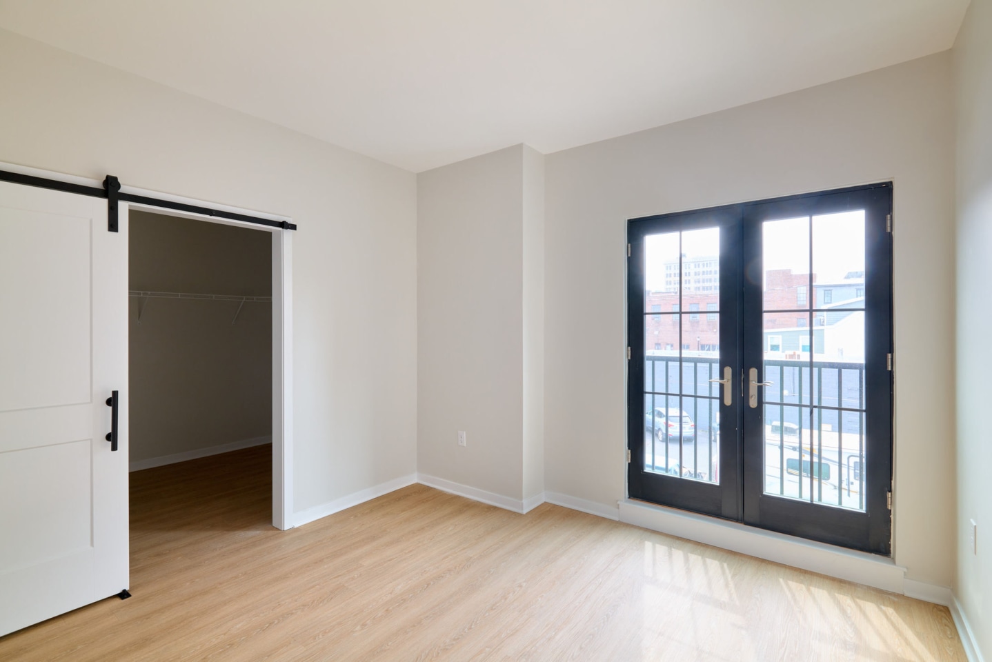 The Seville Apartments Image 33