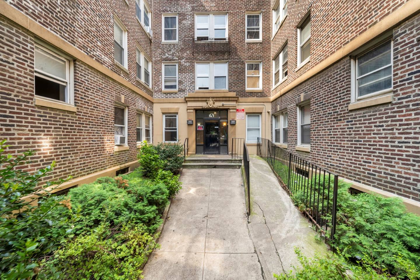 Avondale Apartments Image 2