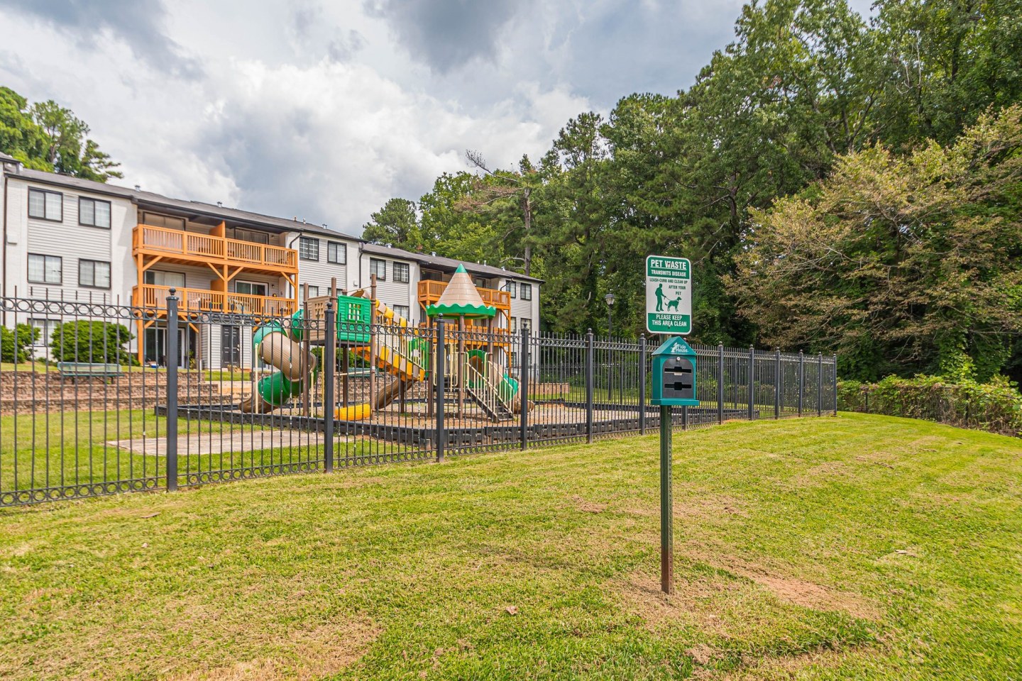 Pinewood Townhomes Image 34