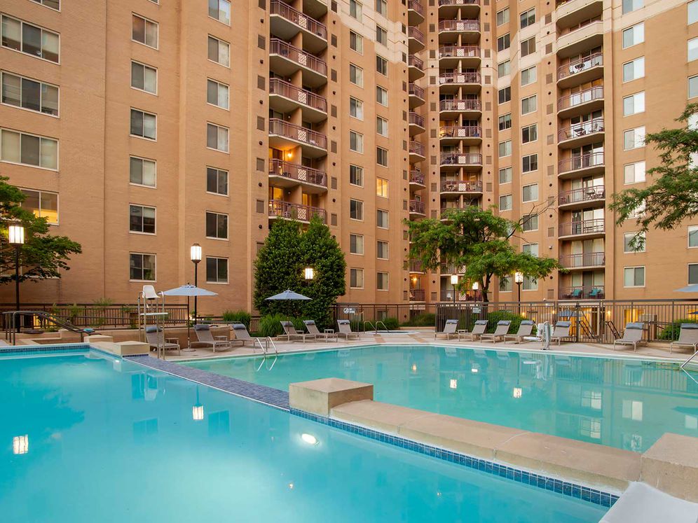 Avalon Courthouse Place Image 37