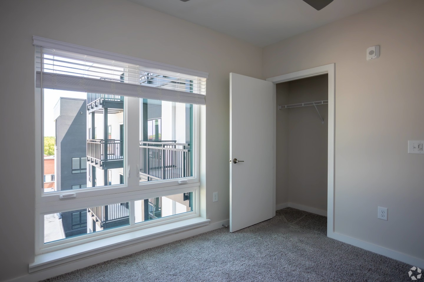 Novi Flats Image 94