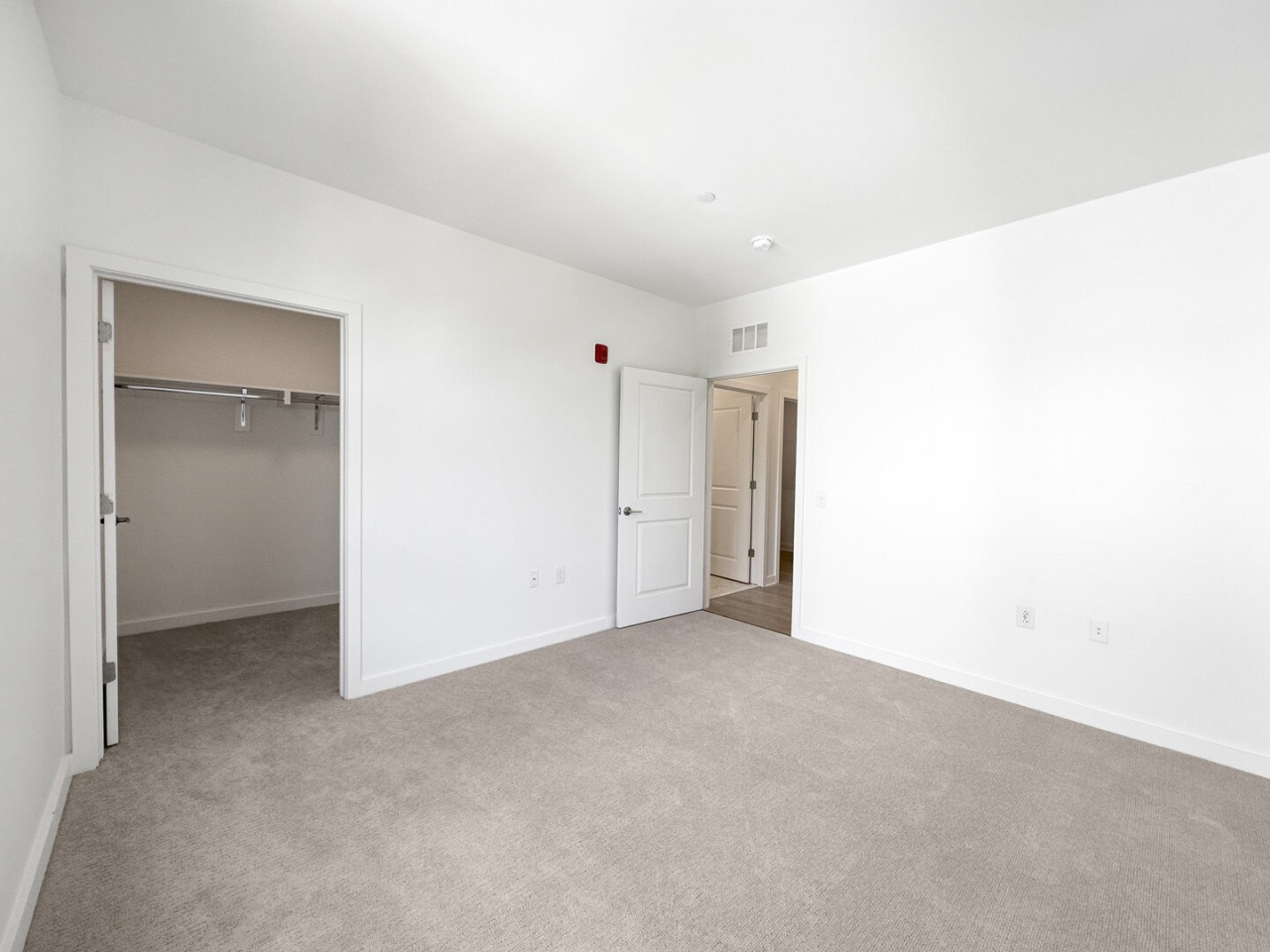 The Flats at Jenkintown  Apartments and Townhomes Image 18