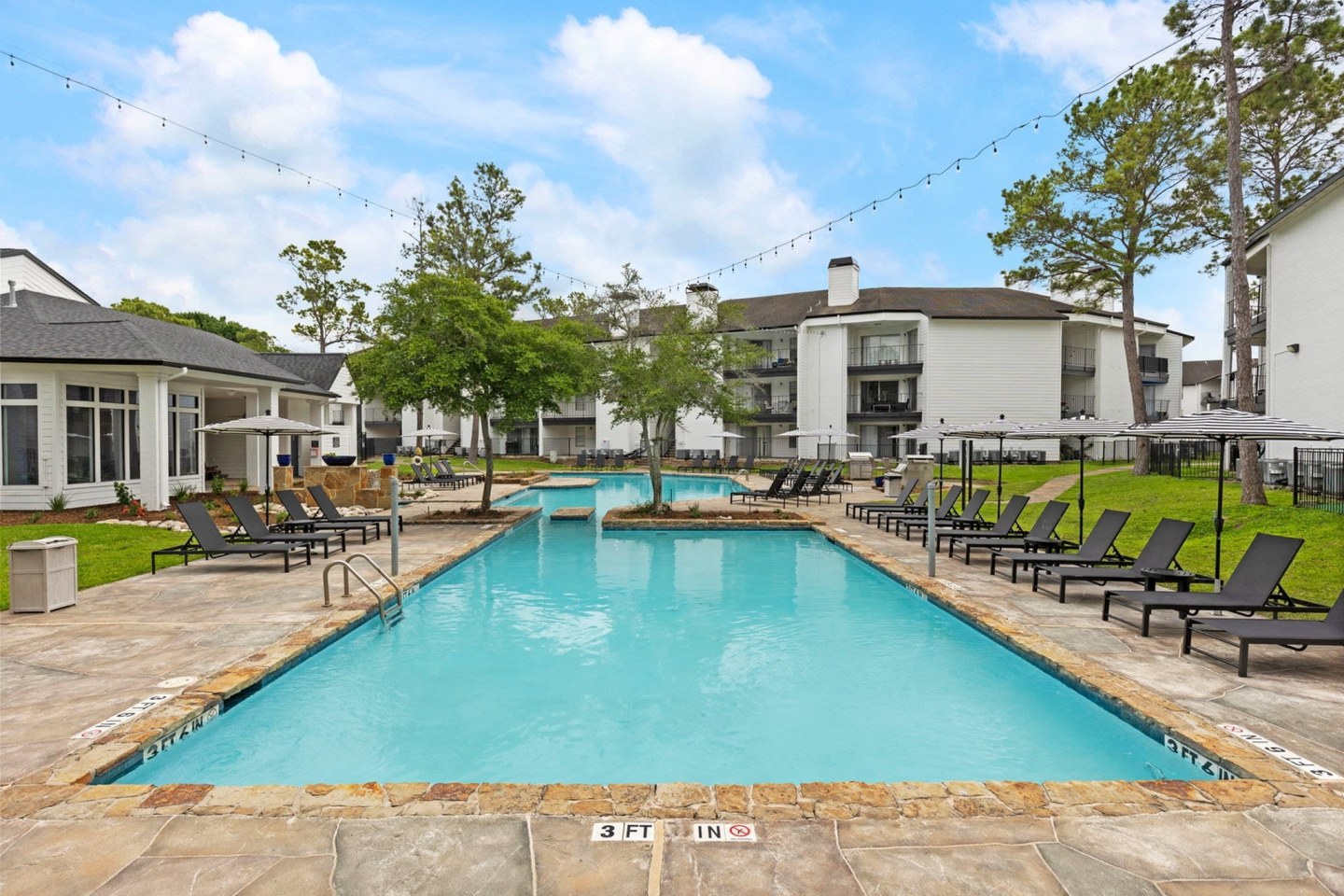 LXMI Westchase West Image 24
