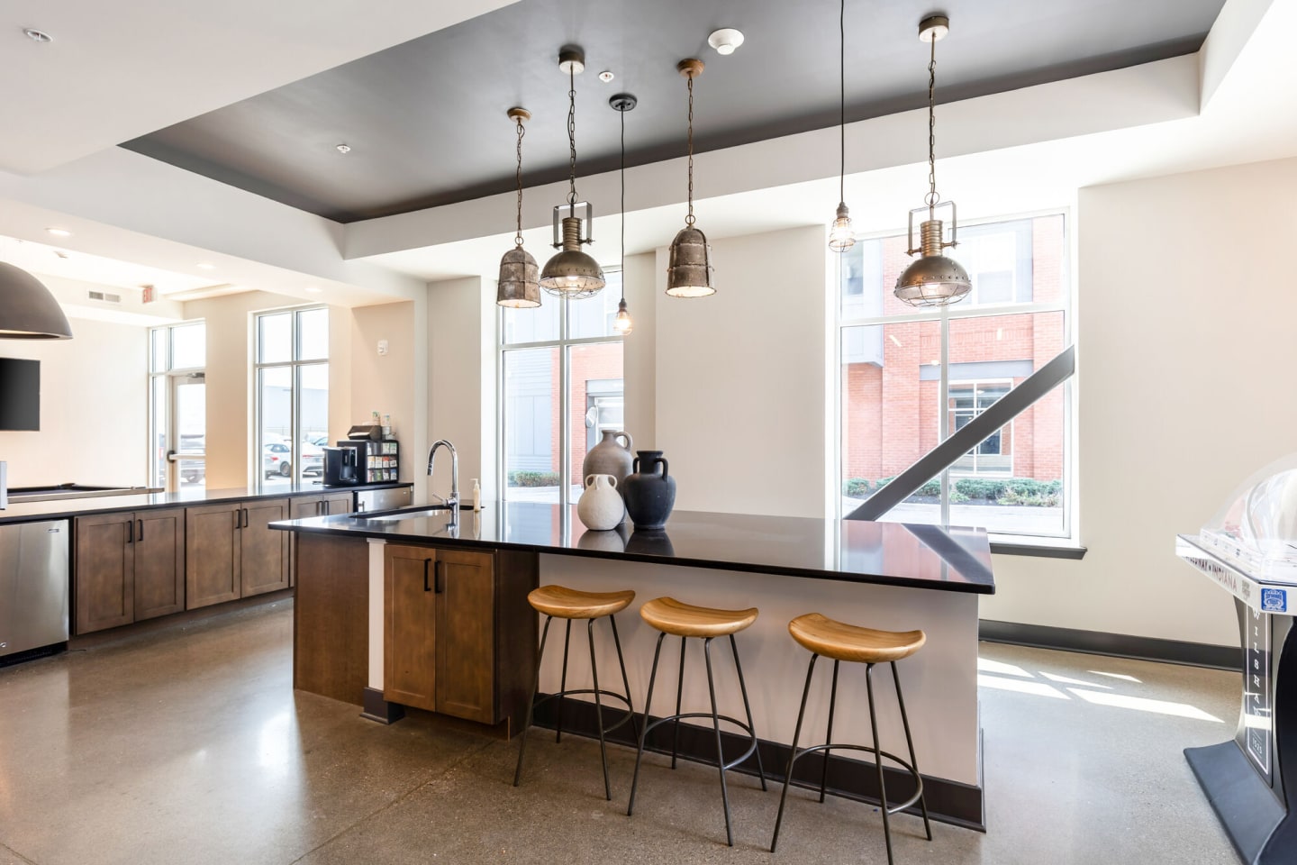 Wilshaw Apartments Image 29