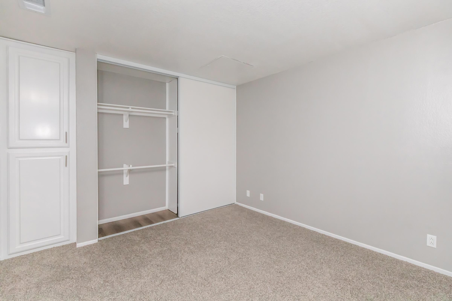 Palm Court Apartment Homes Image 26