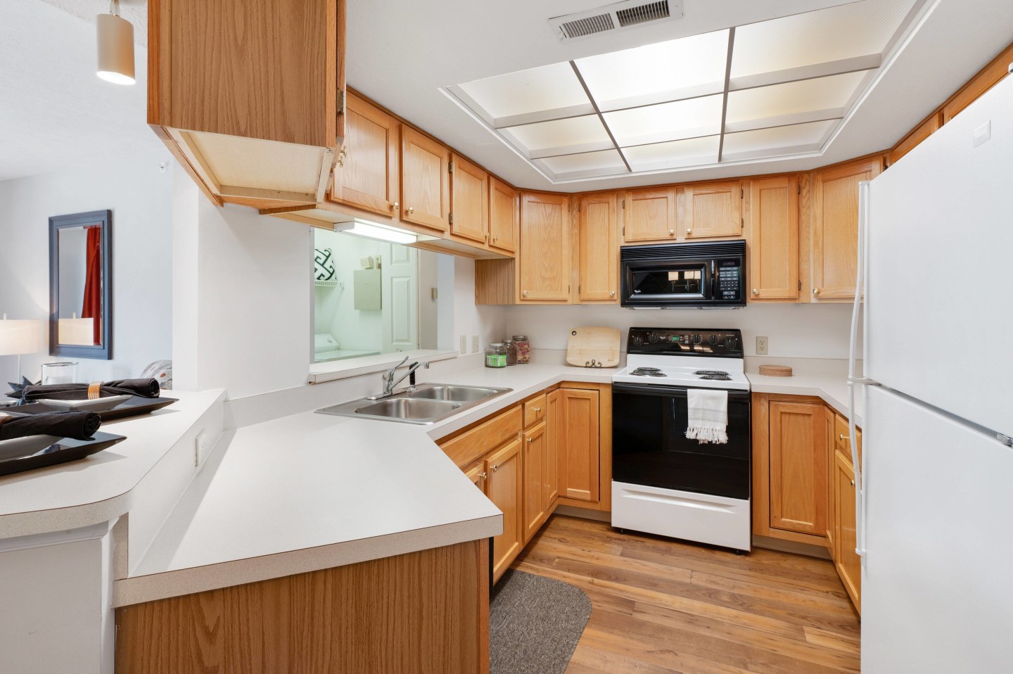 Bennington Pond Apartments Image 4