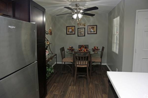 Park West Image 15