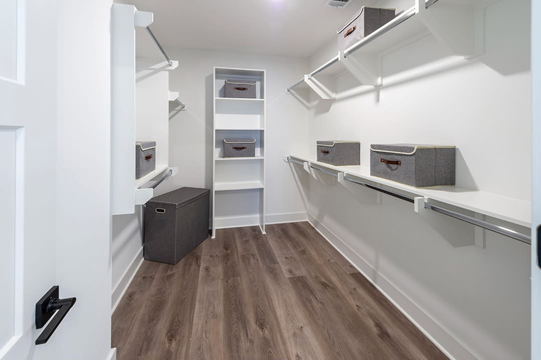 Pearl Rosemont Image 31