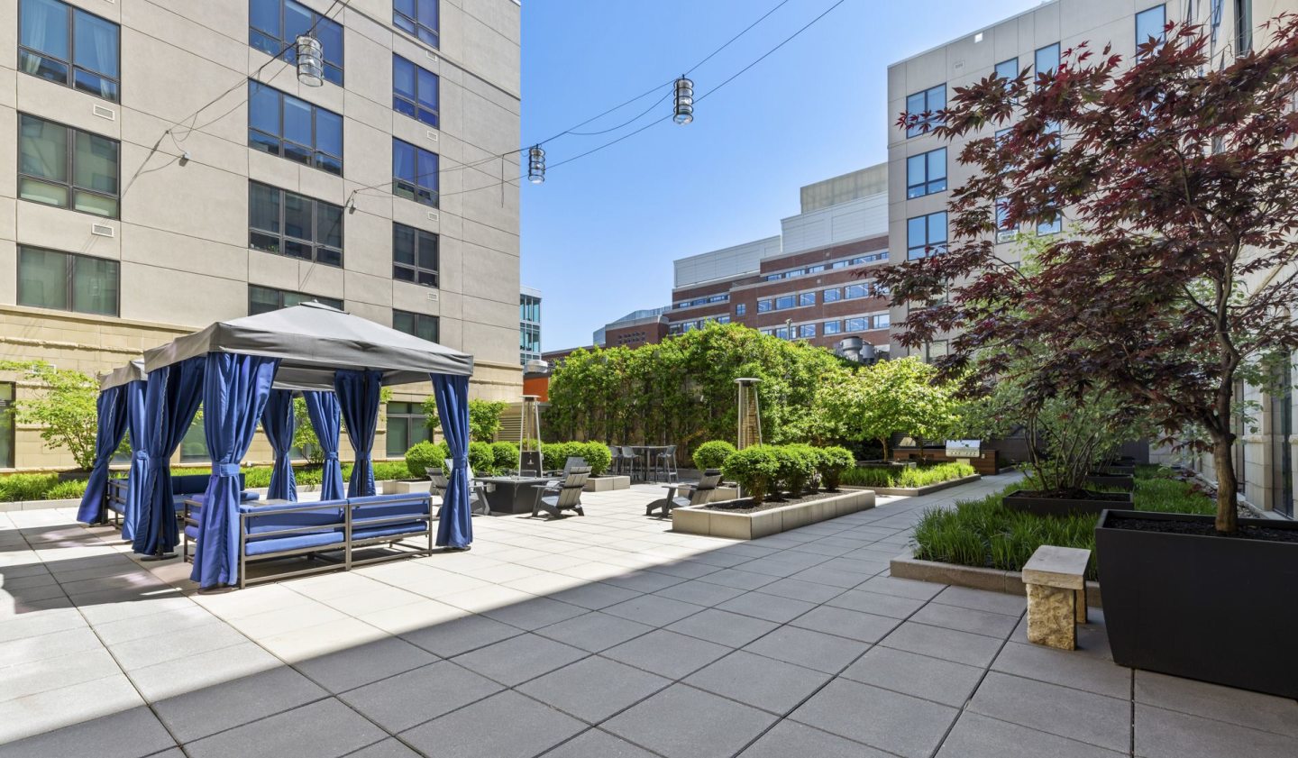 Axiom Apartment Homes Image 15