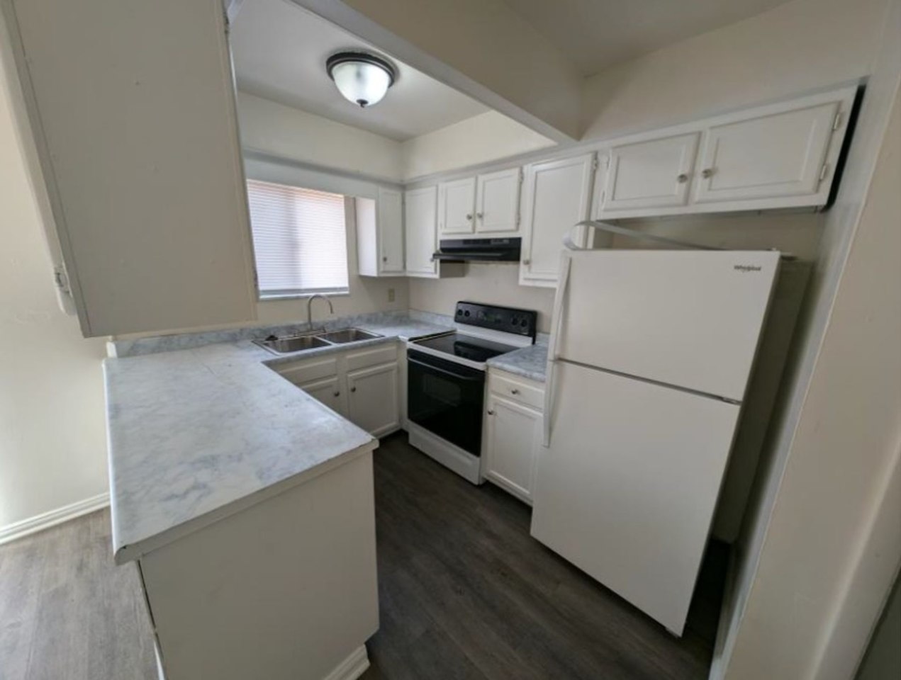 Canterbury Townhomes Image 4