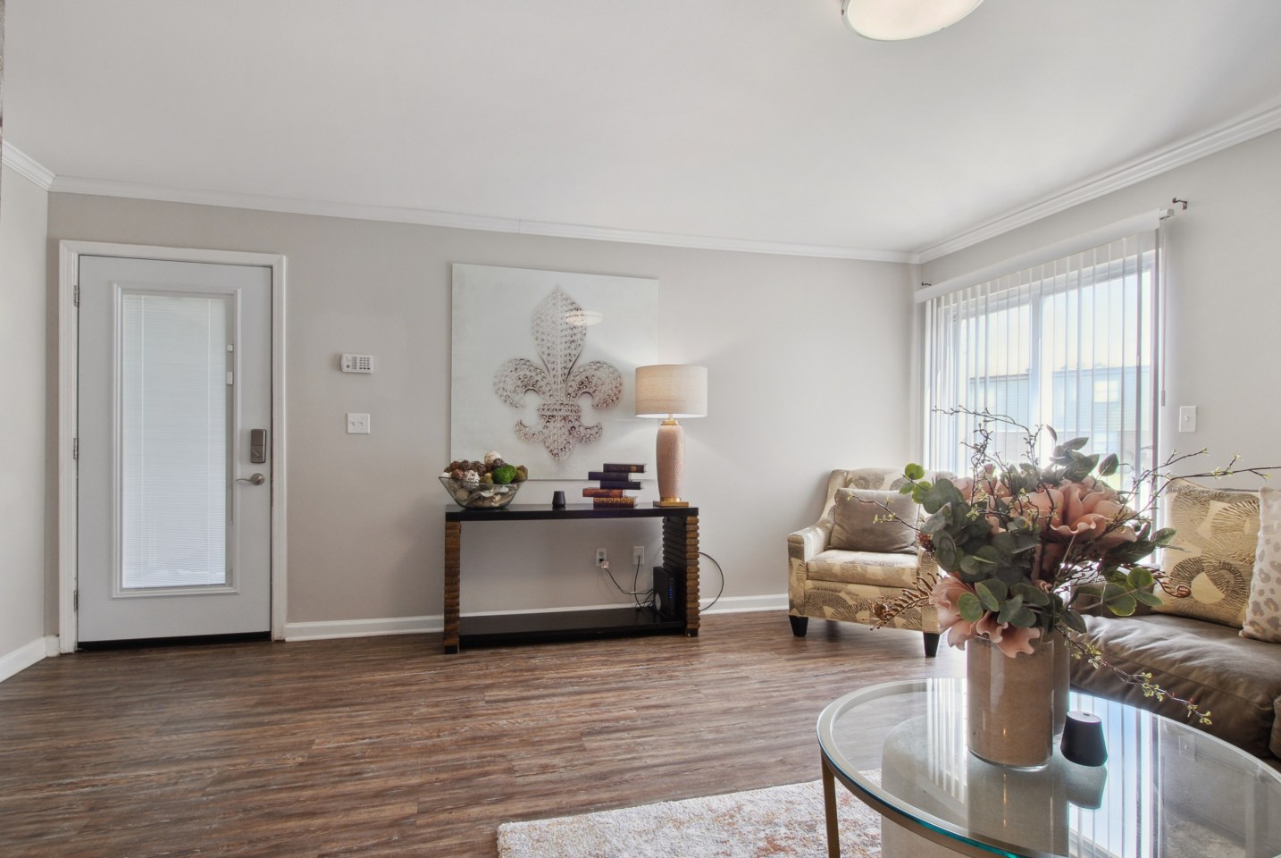 Emerald Pointe Image 7