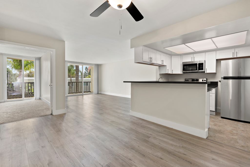 Parkway Plaza Apartments Image 35