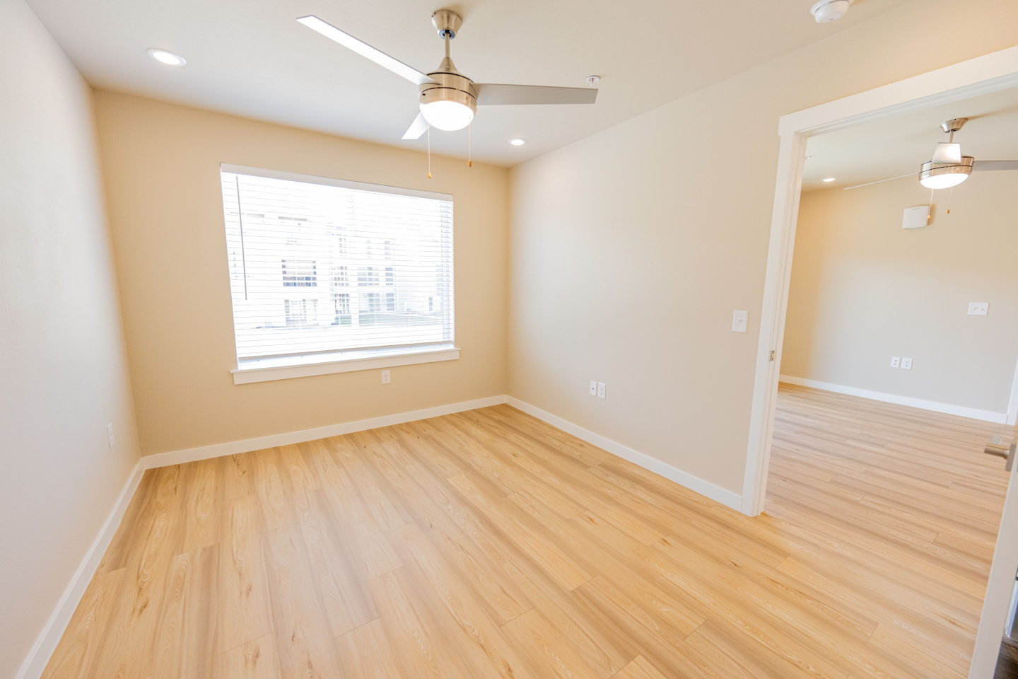 Camden Crossing Image 7