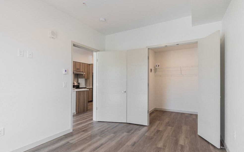 Casey Apartments Image 15