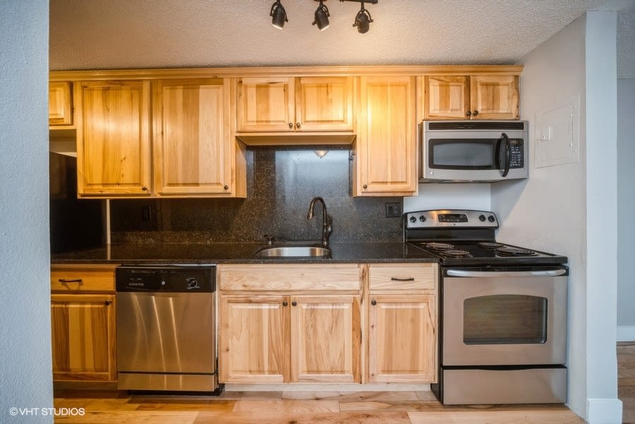 23-33 Pearl Image 7
