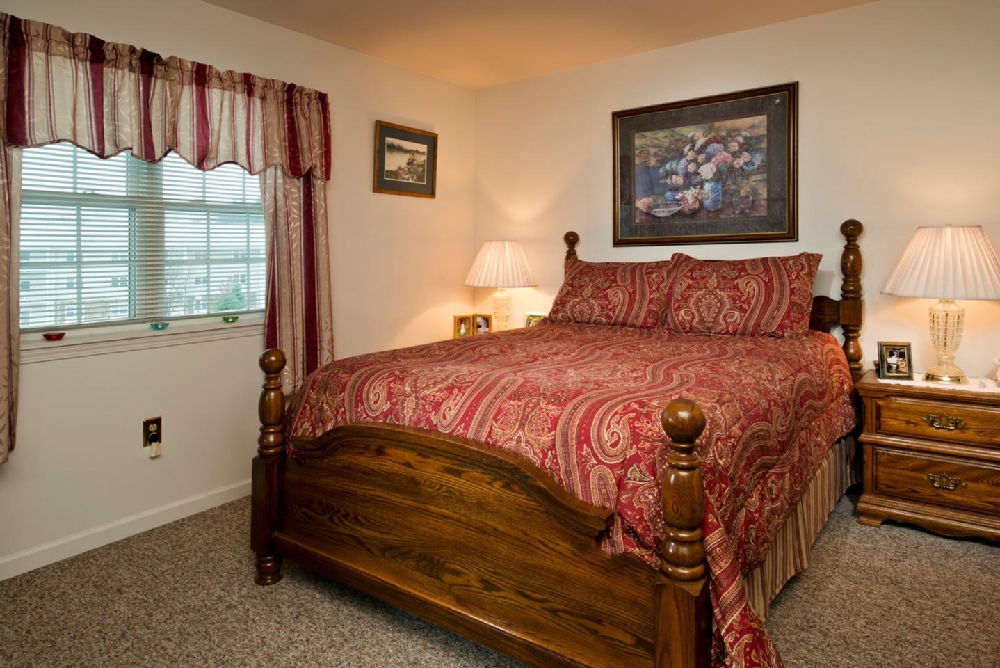 Hearthstone Village - Senior Housing Image 10