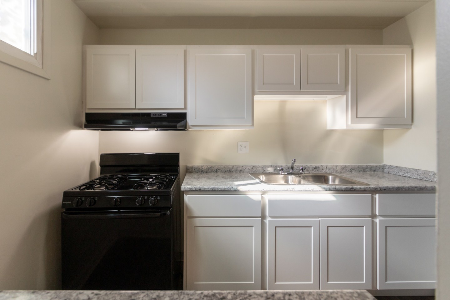 College Woods Image 32