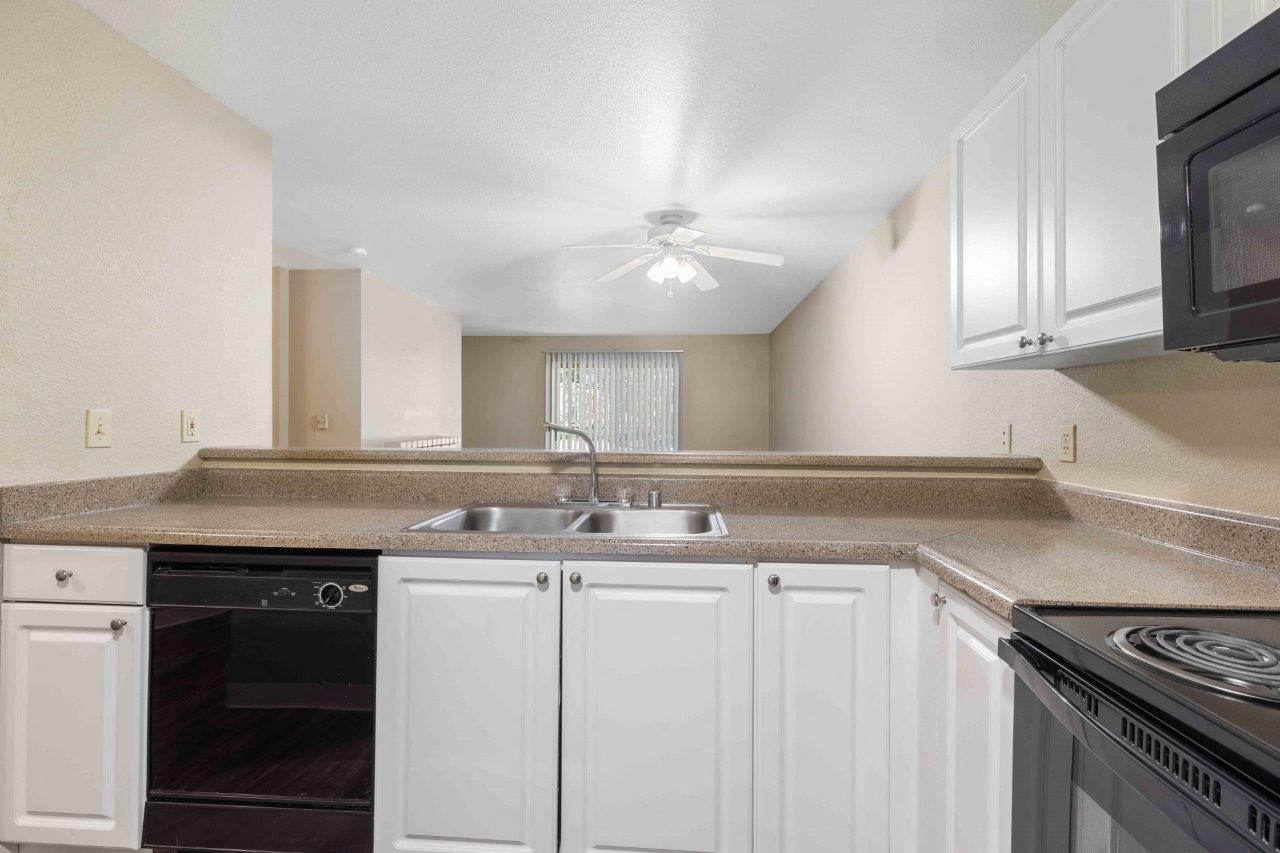 Saratoga Apartments Image 15